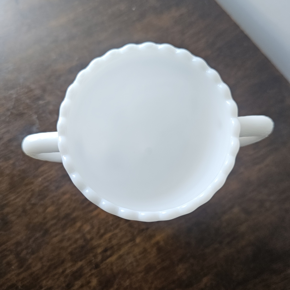 White Milk Glass Double Handled Trophy Cup Style Piece - Picture 6 of 9